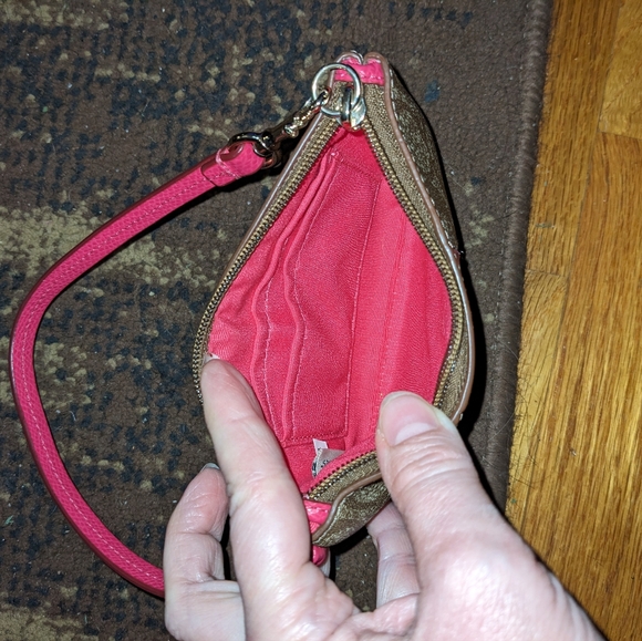 Coach Khaki PINK RUBY Signature Slim Wristlet Leather Trim Zip - Picture 4 of 4